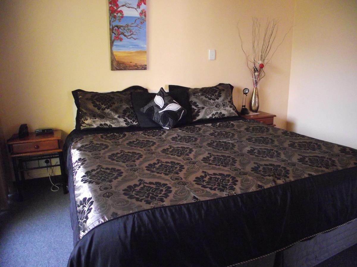 Caves Motor Inn Te Kuiti Kültér fotó